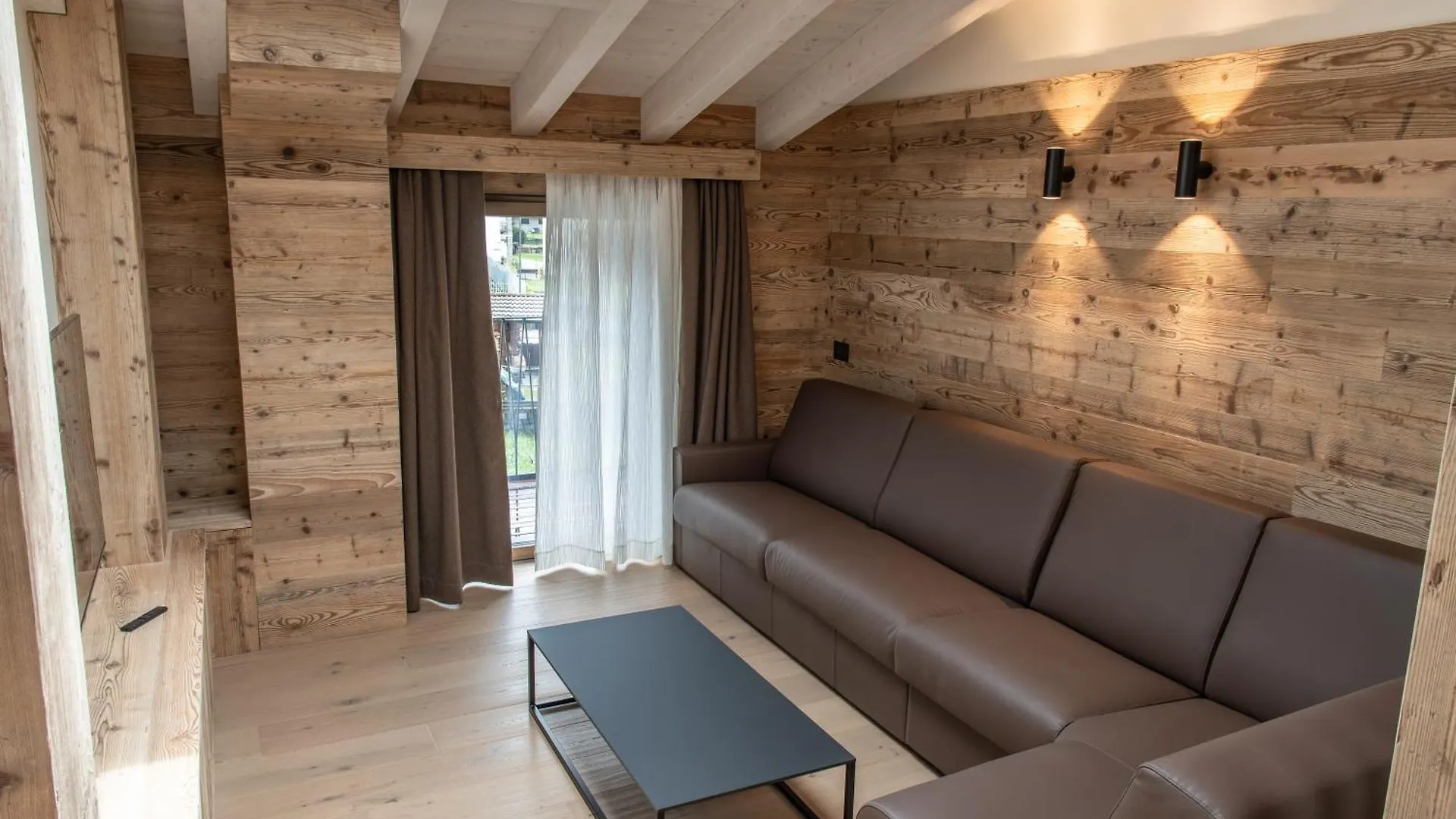Home Seventyfive Ponte Di Legno 0*,